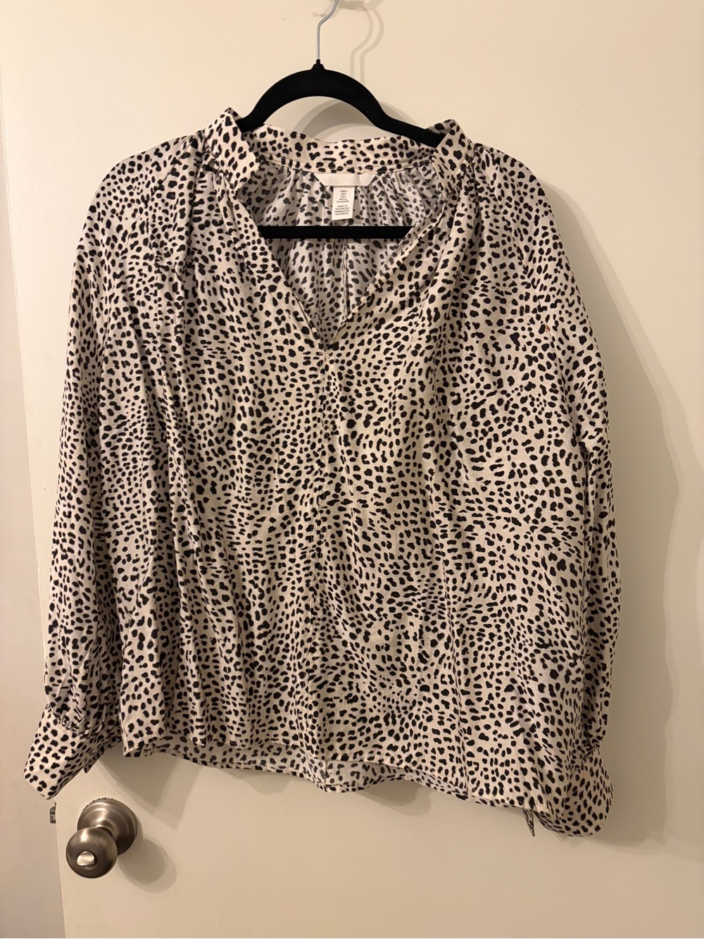 Women’s Leopard V-Neck Blouse